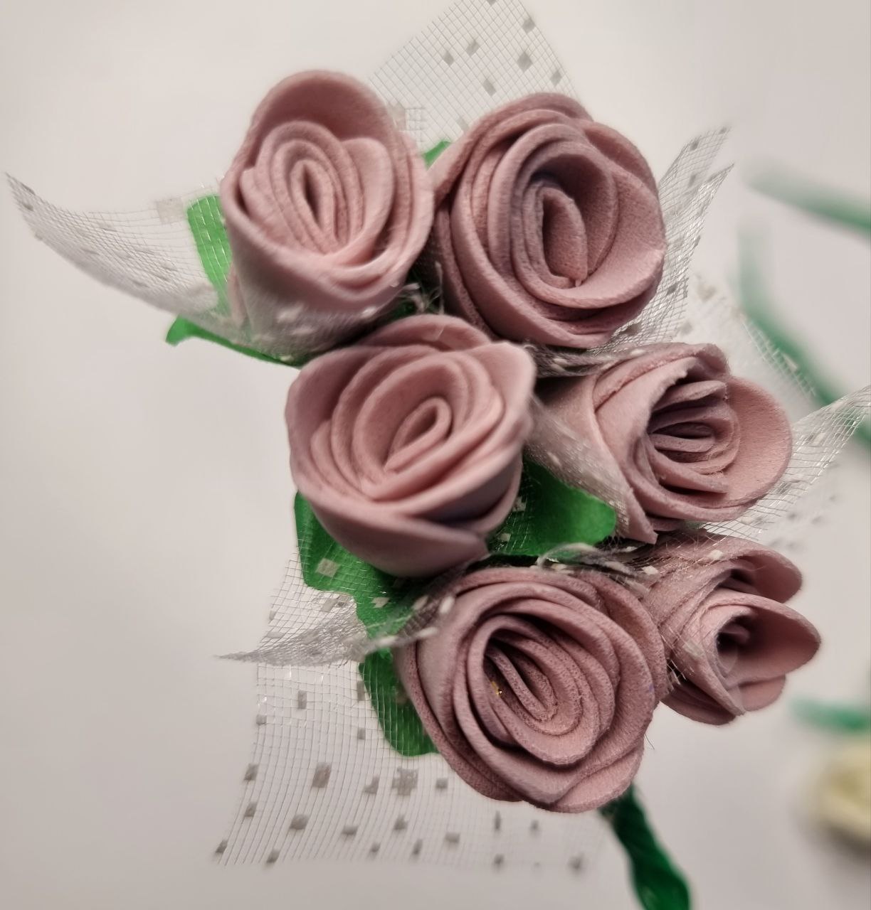 گل رز فومی
