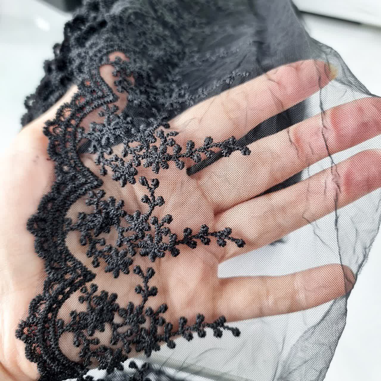تور حاشیه مشکی