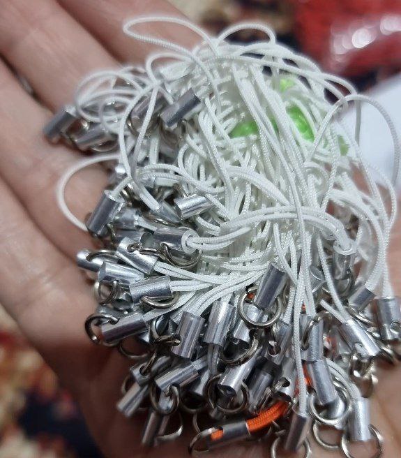 بندک آویز